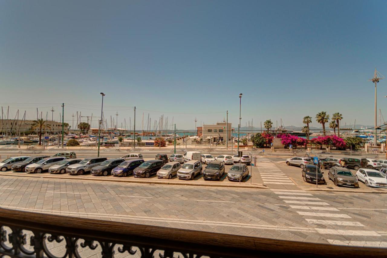דירות קליארי Right House Sur Le Port - Harbour View מראה חיצוני תמונה